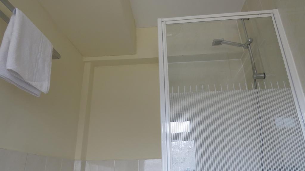 Montrose Guest House Romford Luaran gambar