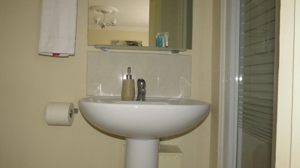 Montrose Guest House Romford Luaran gambar